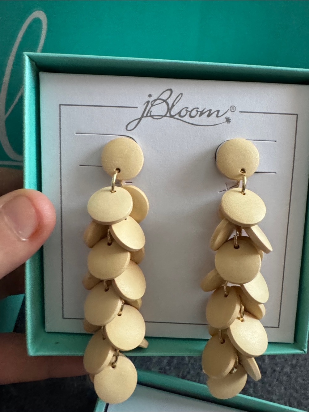 bloom Cream Cascading Disc Drop Earrings Women’s Trendy Fashion Jewelry